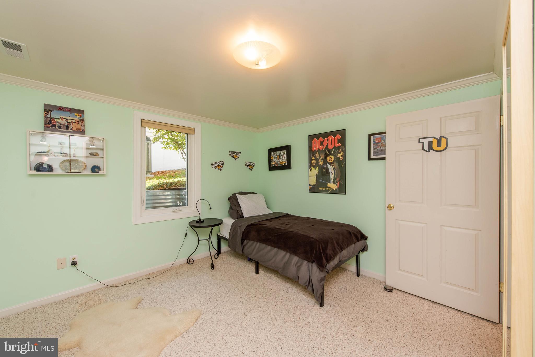 7512 Midas Touch Columbia, MD 21046 - Photo 33 of 46 Bedroom