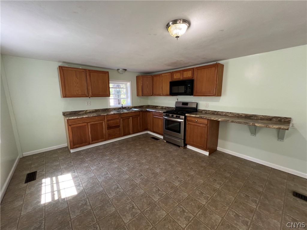 1186 State Route Oswego, NY 13126 - Photo 2 of 12 Gallery Image 2