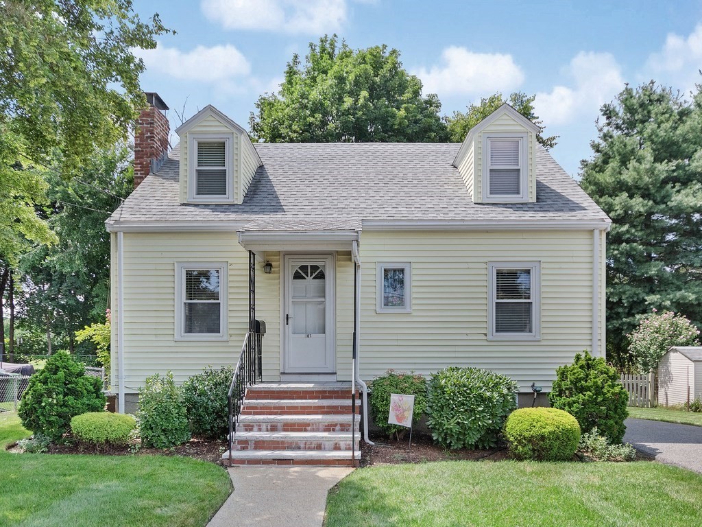 107 Edward Road Watertown, MA 02472 - Photo 1 of 23 Gallery Image 1
