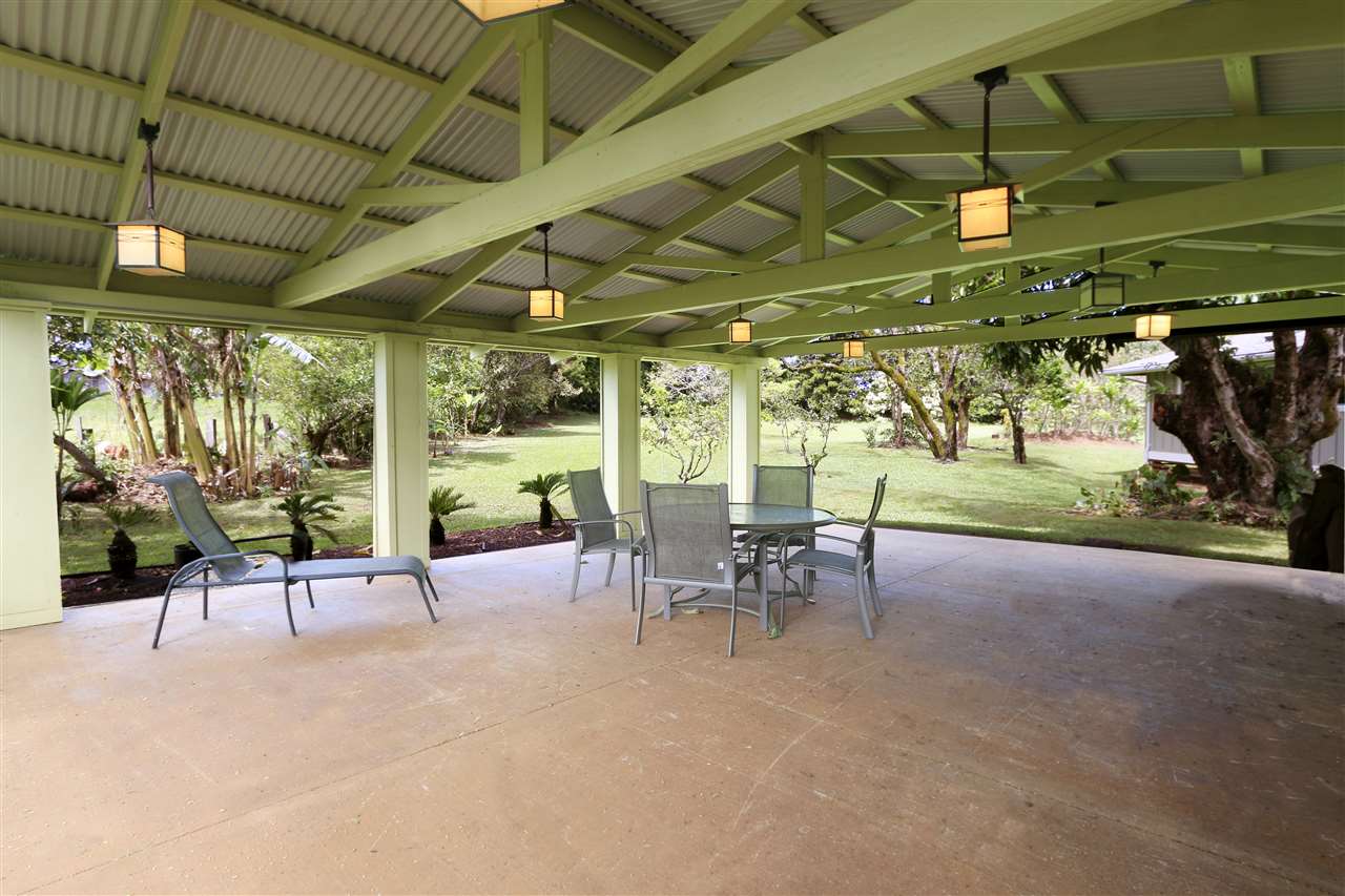 2736 Kaupakalua Road Haiku, HI 96708 - Photo 10 of 30 a view of a porch with furniture and a patio