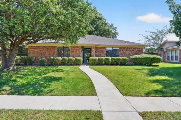$425,000 | 3220 Topaz Way, Plano, TX 75023