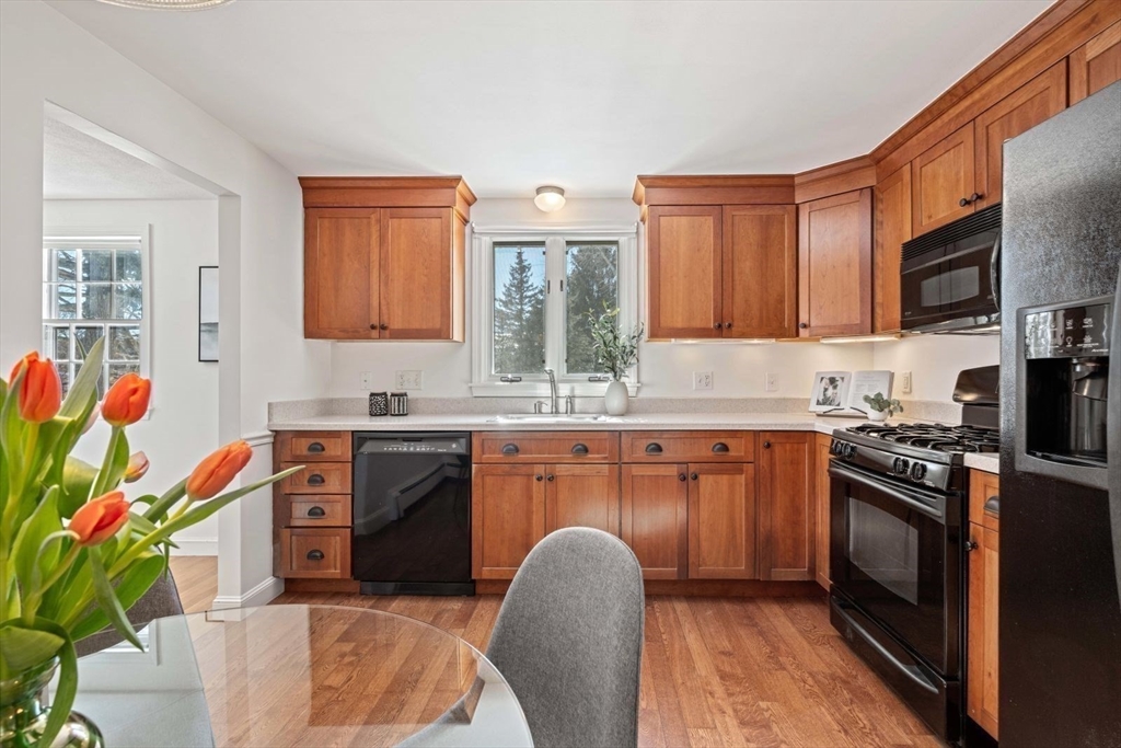 3 Valley Road Stoneham, MA 02180 - Photo 11 of 36