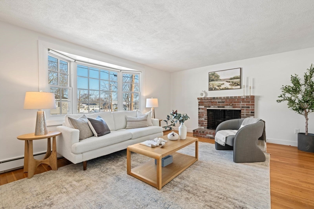 3 Valley Road Stoneham, MA 02180 - Photo 3 of 36