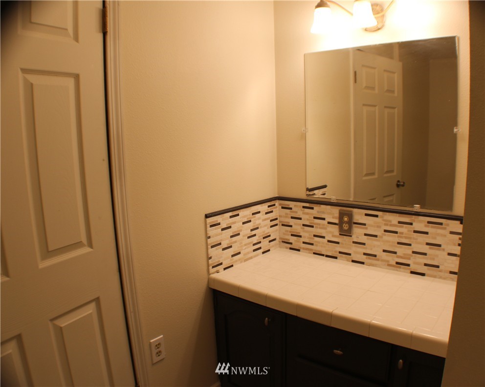 815 Olson Road Longview, WA 98632 - Photo 12 of 20 Gallery Image 12