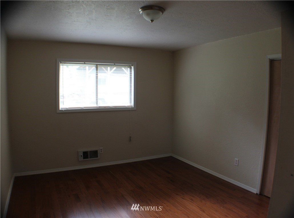 815 Olson Road Longview, WA 98632 - Photo 16 of 20 Gallery Image 16