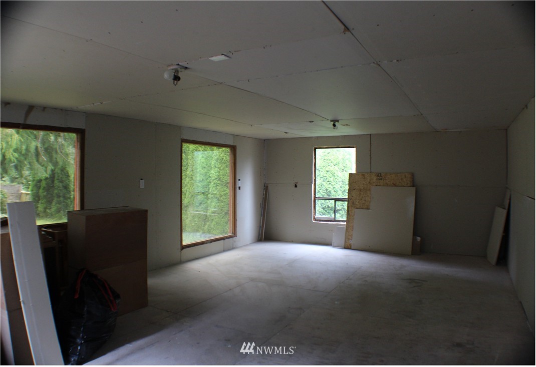 815 Olson Road Longview, WA 98632 - Photo 17 of 20 Gallery Image 17
