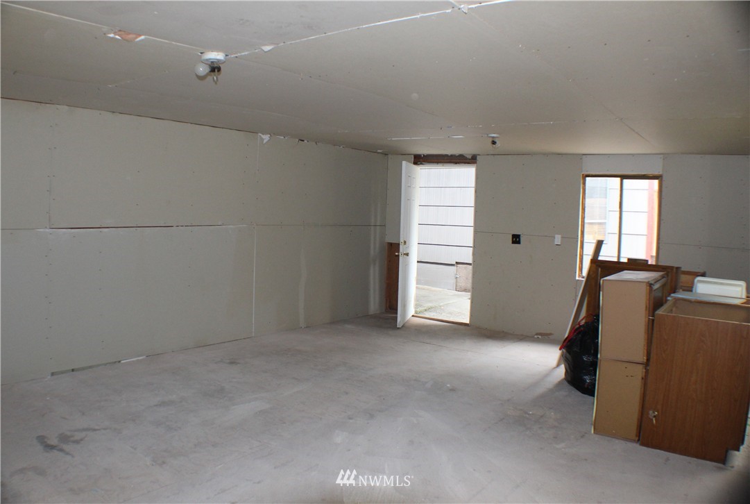 815 Olson Road Longview, WA 98632 - Photo 18 of 20 Gallery Image 18
