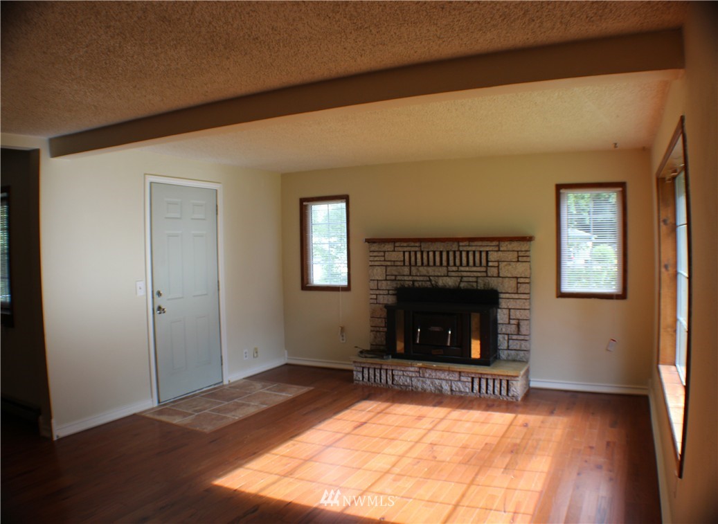 815 Olson Road Longview, WA 98632 - Photo 4 of 20 Gallery Image 4