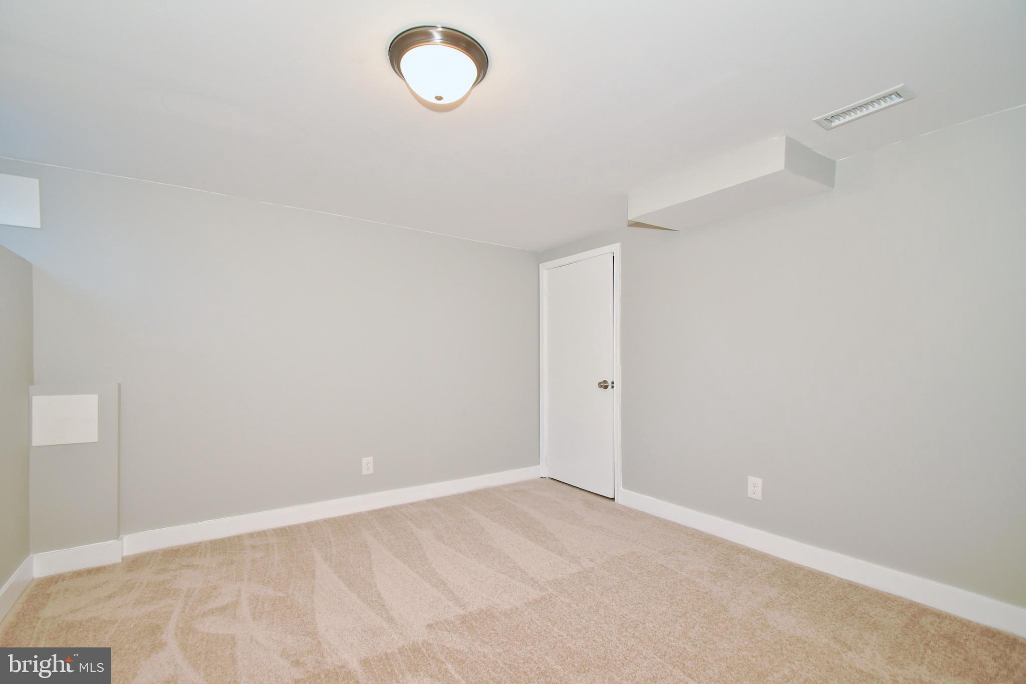 161 Bennett Road Essex, MD 21221 - Photo 26 of 36 Gallery Image 26
