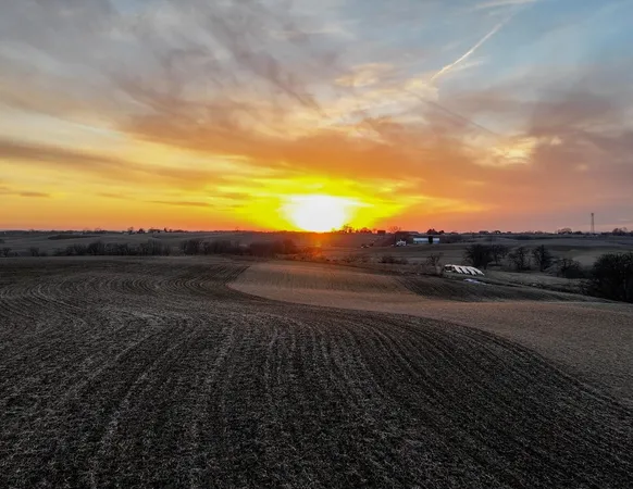 $1 | 237.77-acres 237.77-acres Cty H & Jimtown Road, Cuba City, WI 53807