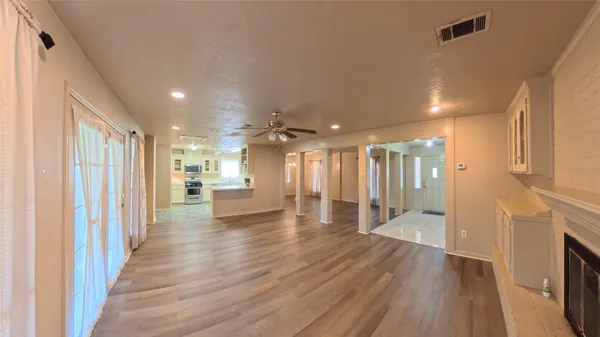 $1,950 | 7711 Kleingreen Lane, Spring, TX 77379