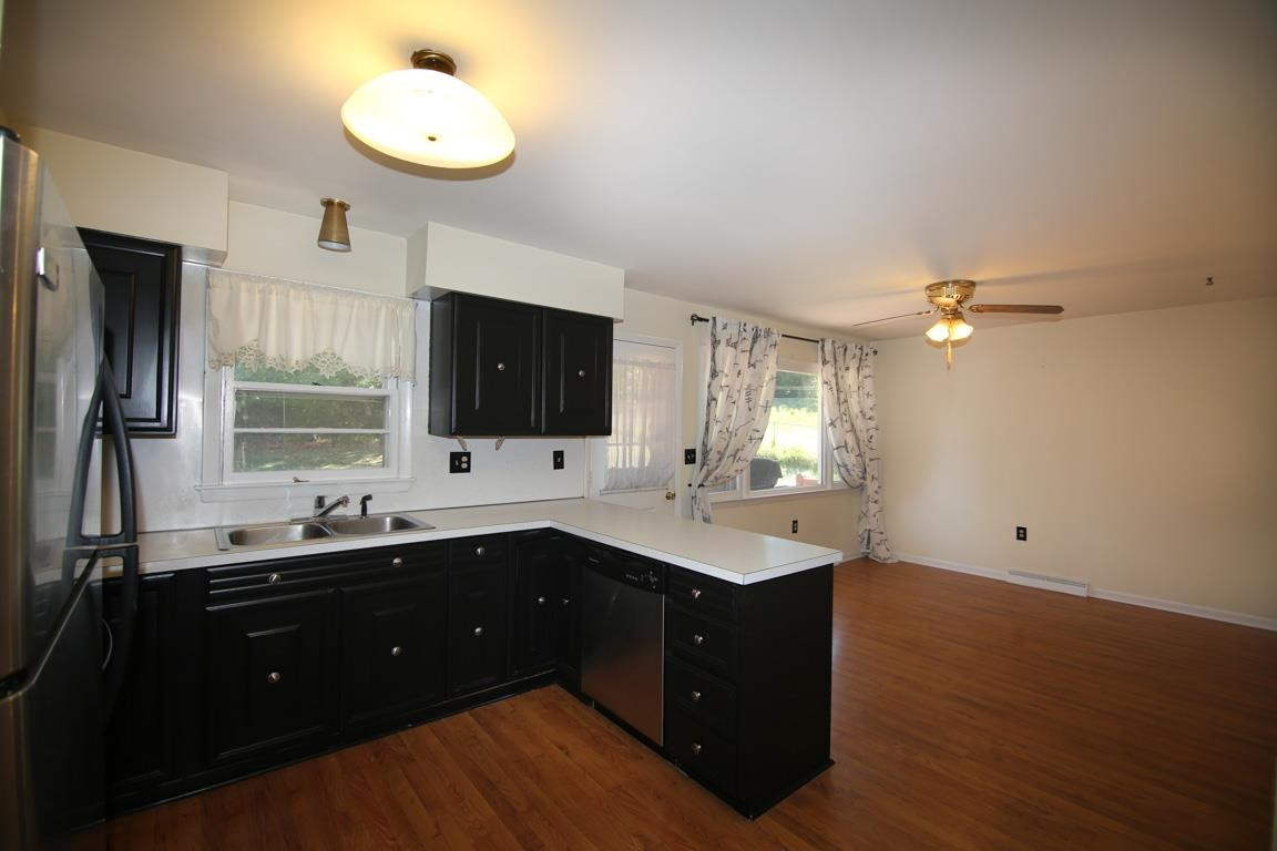 6 Big Bear Road Troy, NY 12182 - Photo 2 of 21 Photo 2