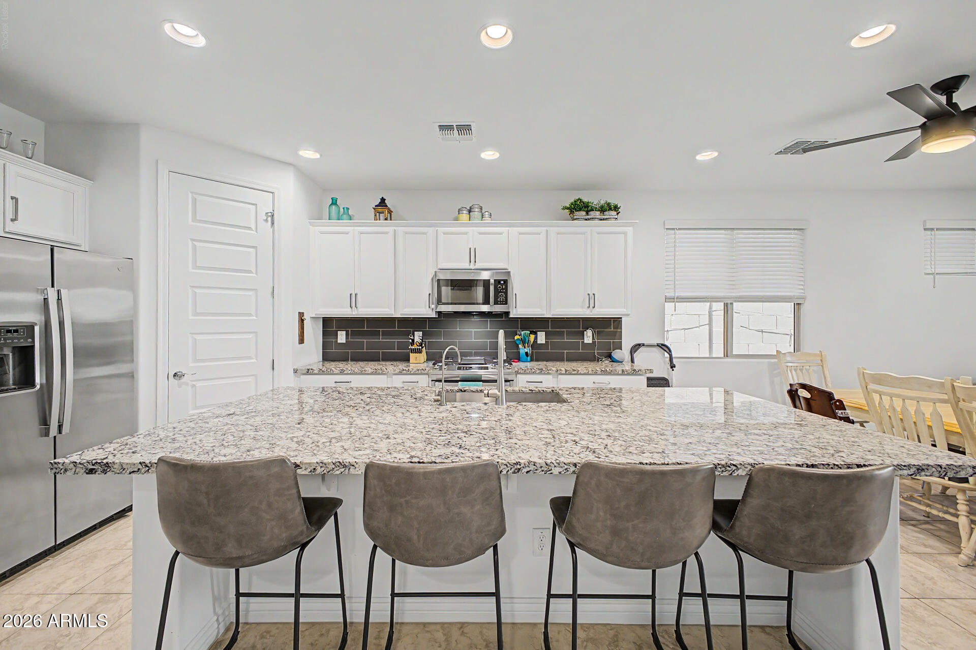 16793 West Jenan Road Surprise, AZ 85388 - Photo 15 of 48 15 - Jenan