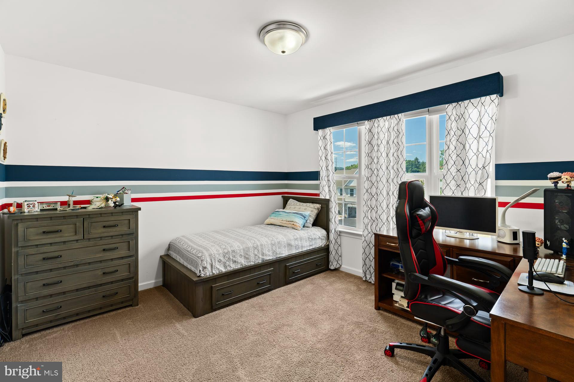 3 Rycroft Road Mechanicsburg, PA 17050 - Photo 17 of 44 Bright and inviting youth bedroom retreat.