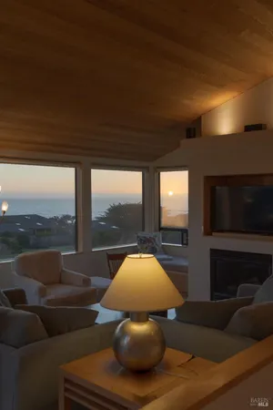 $1,995,000 | 37784 Breaker Reach, The Sea Ranch, CA 95497