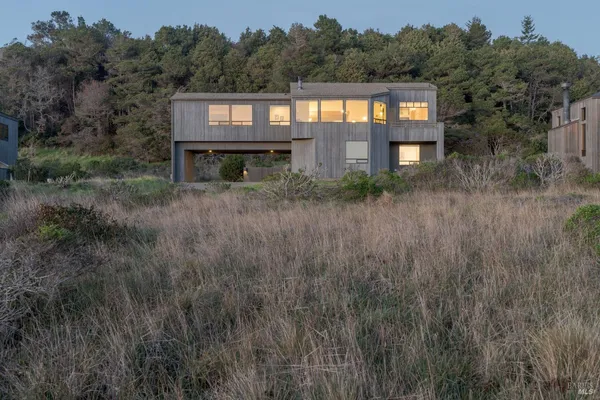 $1,995,000 | 37784 Breaker Reach, The Sea Ranch, CA 95497