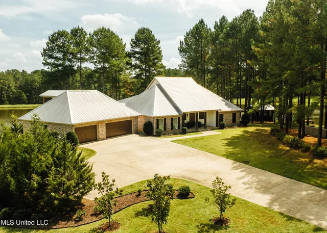 $1,285,000 | 4170 Highway 13, Morton, MS 39117