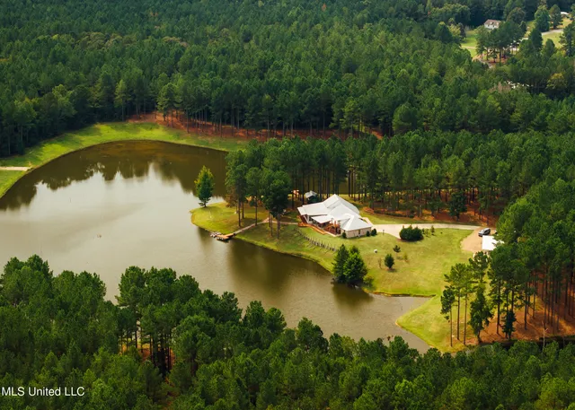 $1,285,000 | 4170 Highway 13, Morton, MS 39117