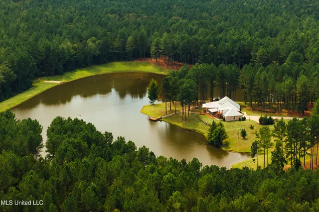 $1,285,000 | 4170 Highway 13, Morton, MS 39117