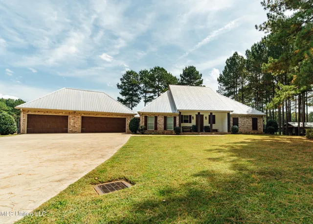 $1,285,000 | 4170 Highway 13, Morton, MS 39117