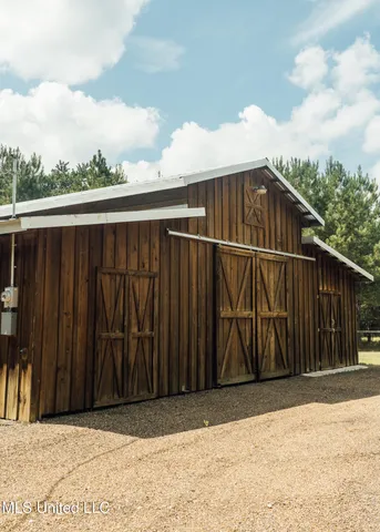 $1,285,000 | 4170 Highway 13, Morton, MS 39117