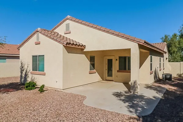 $2,085 | 17043 West Zuni Street, Goodyear, AZ 85338