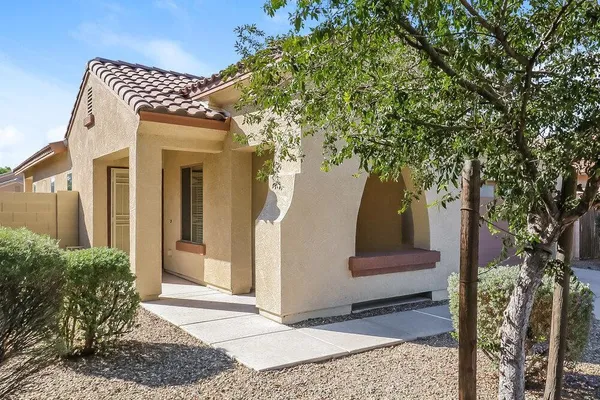 $2,085 | 17043 West Zuni Street, Goodyear, AZ 85338