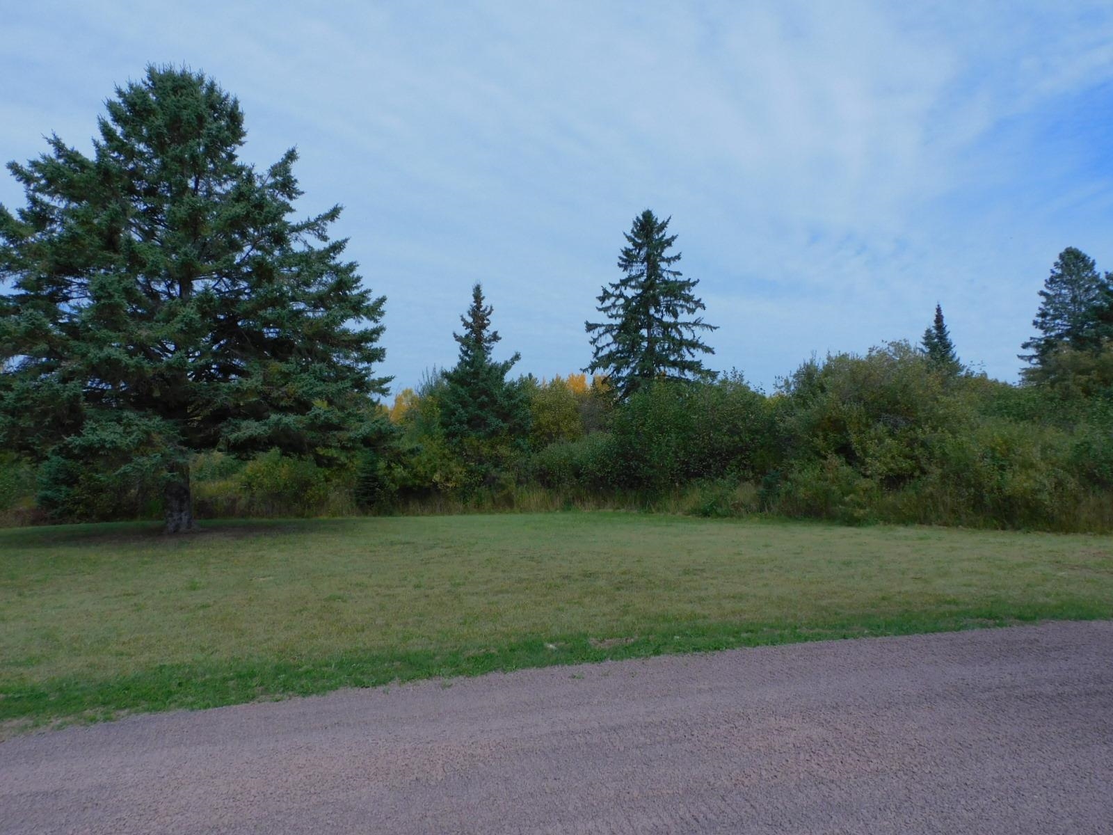 3968 County Rd U South Range, WI 54874 - Photo 27 of 35 Long driveway with privacy
