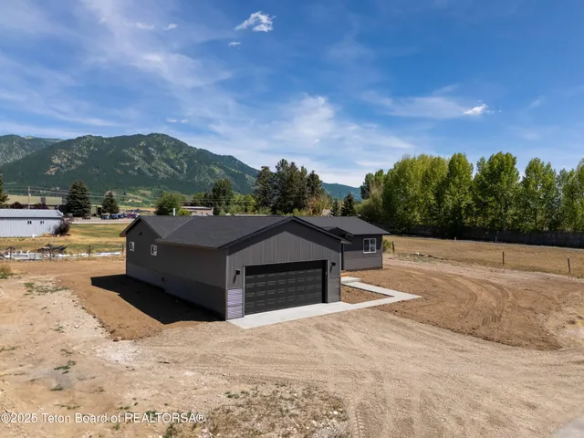 $499,000 | 85 Clearview Lane, Etna, WY 83118