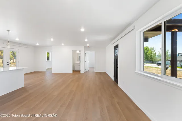 $499,000 | 85 Clearview Lane, Etna, WY 83118