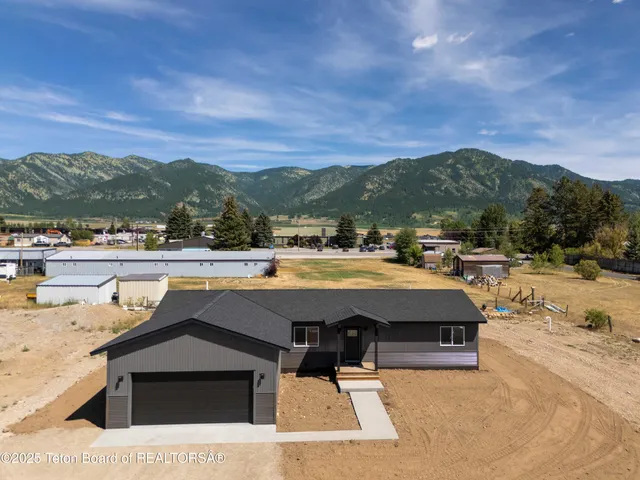 $499,000 | 85 Clearview Lane, Etna, WY 83118