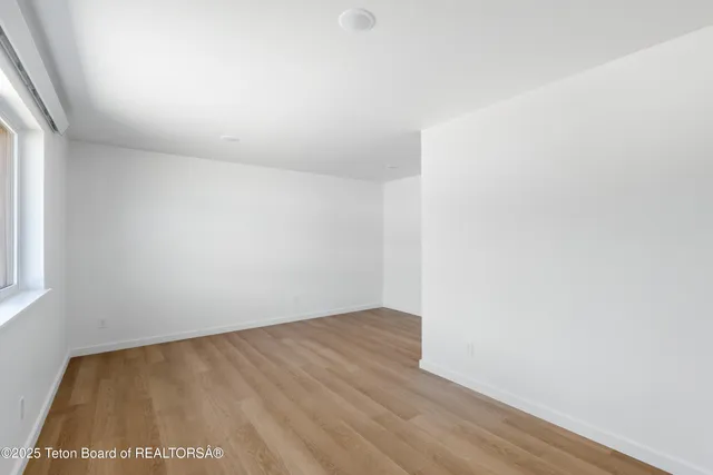 $499,000 | 85 Clearview Lane, Etna, WY 83118