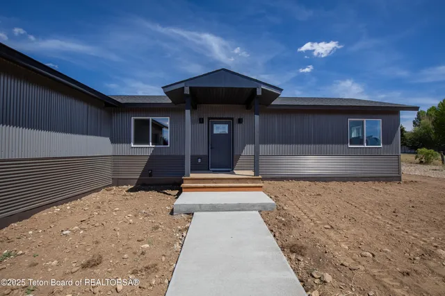 $499,000 | 85 Clearview Lane, Etna, WY 83118