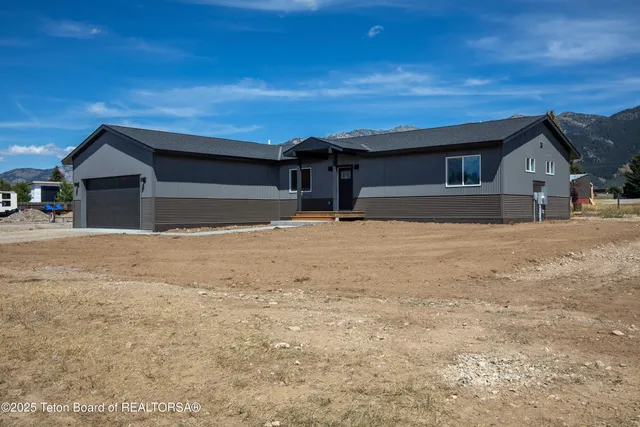 $499,000 | 85 Clearview Lane, Etna, WY 83118