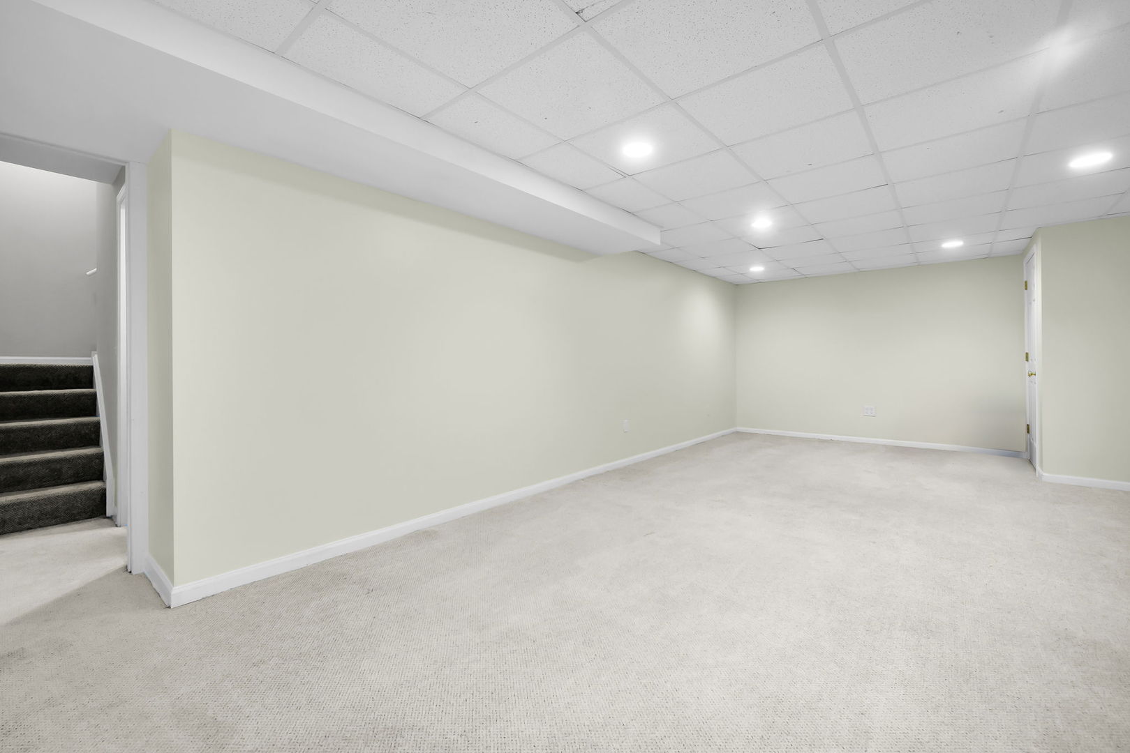 2451 Stonegate Road Algonquin, IL 60102 - Photo 22 of 31 Gallery Image 22
