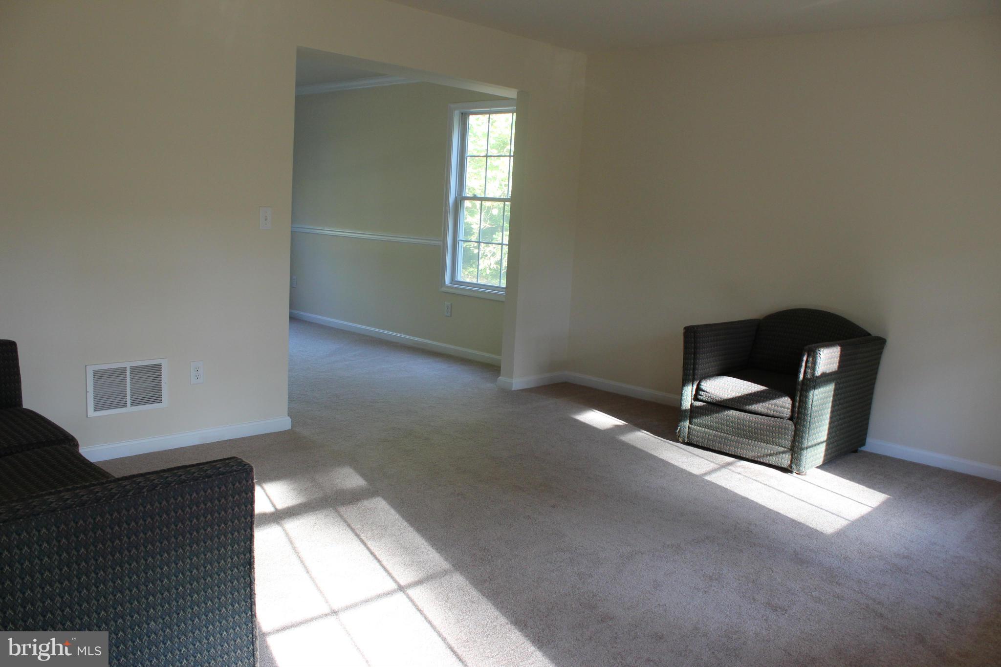 7137 Laurel Grove Road Preston, MD 21655 - Photo 6 of 22 Living Room