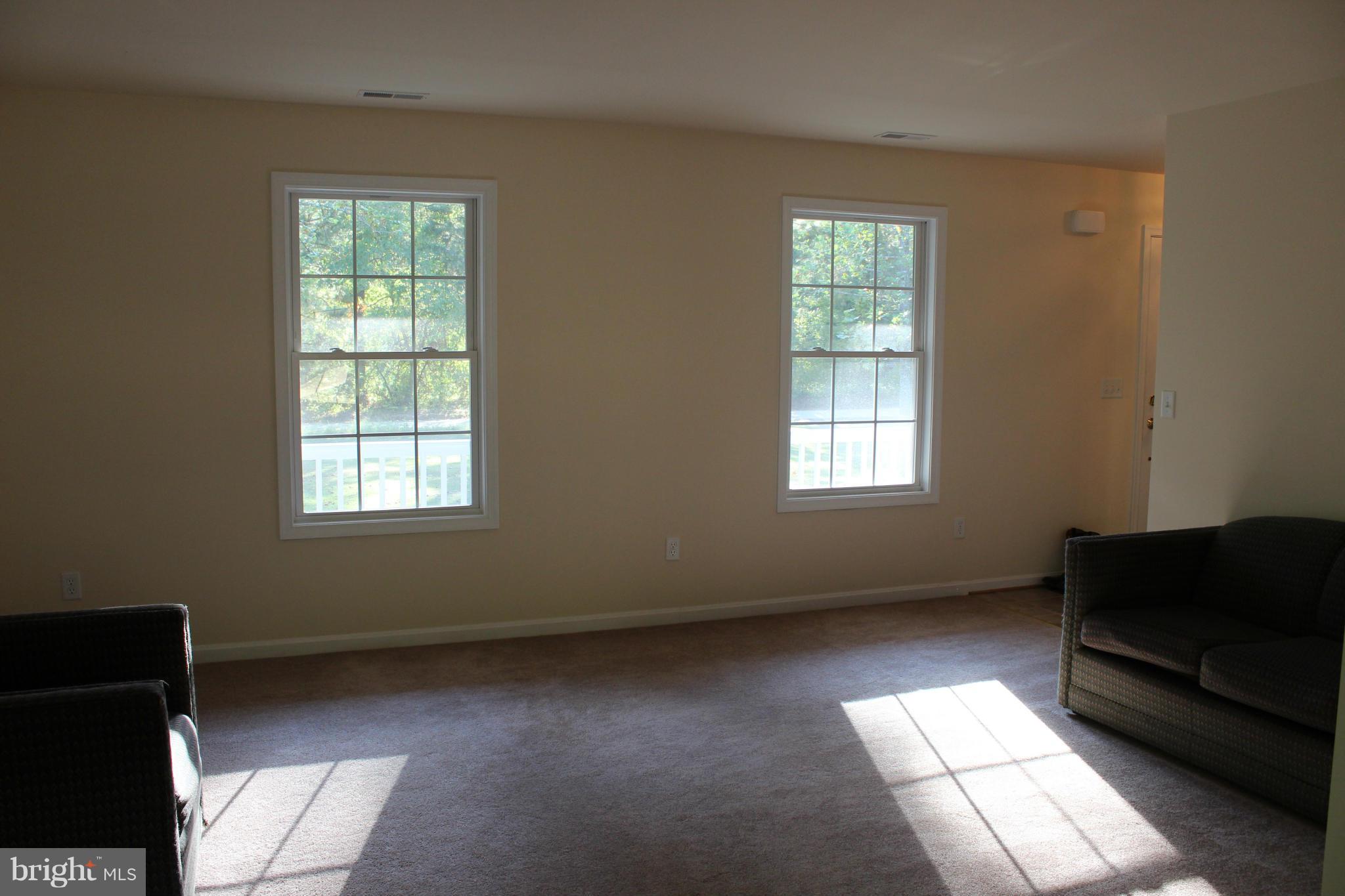7137 Laurel Grove Road Preston, MD 21655 - Photo 7 of 22 Living Room