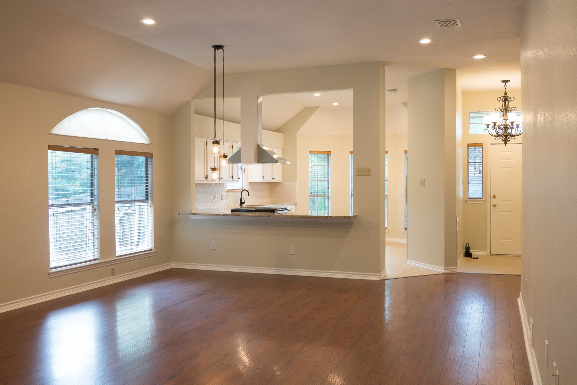 729 Shade Tree Drive Austin, TX 78748 - Photo 11 of 30