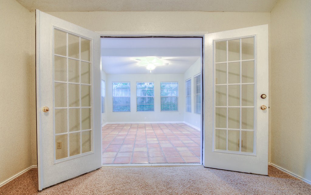 729 Shade Tree Drive Austin, TX 78748 - Photo 18 of 30