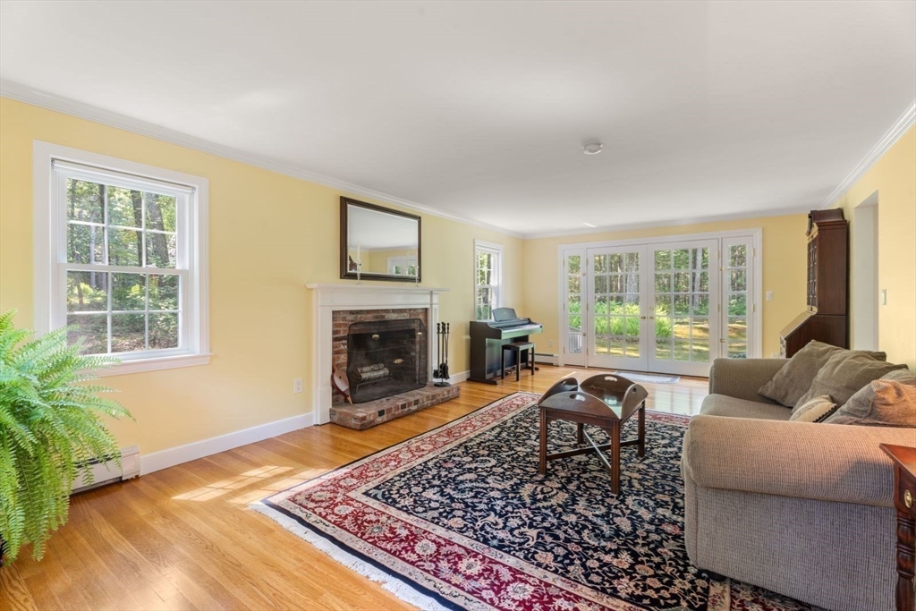 113 Newbridge Road Sudbury, MA 01776 - Photo 5 of 42