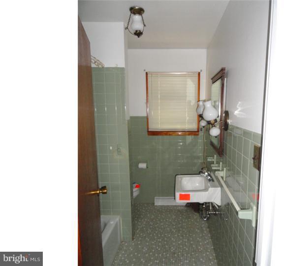 1424 Bear Corbitt Road Bear, DE 19701 - Photo 12 of 21 Bathroom