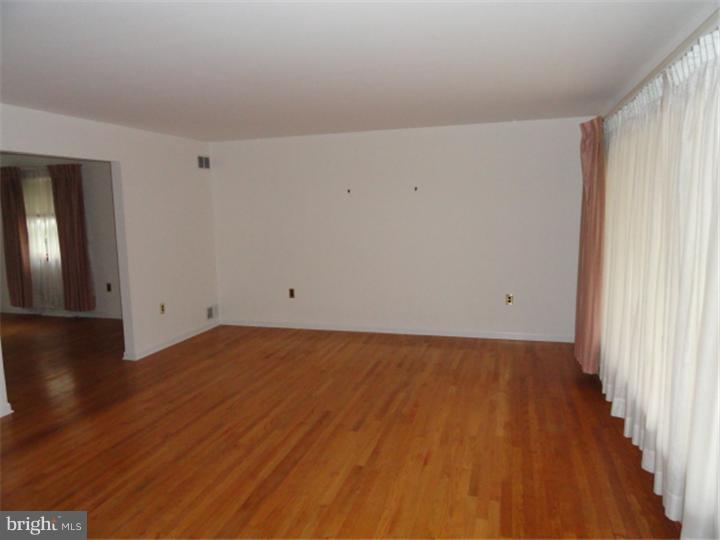 1424 Bear Corbitt Road Bear, DE 19701 - Photo 13 of 21 Living Room