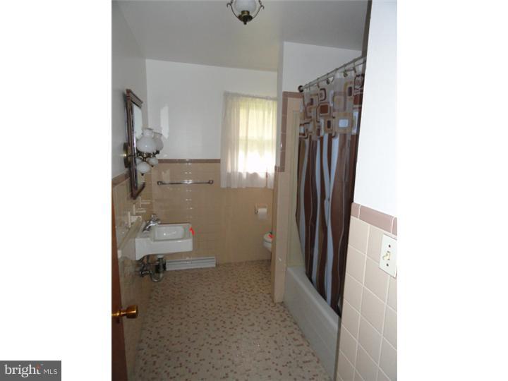 1424 Bear Corbitt Road Bear, DE 19701 - Photo 8 of 21 Bathroom