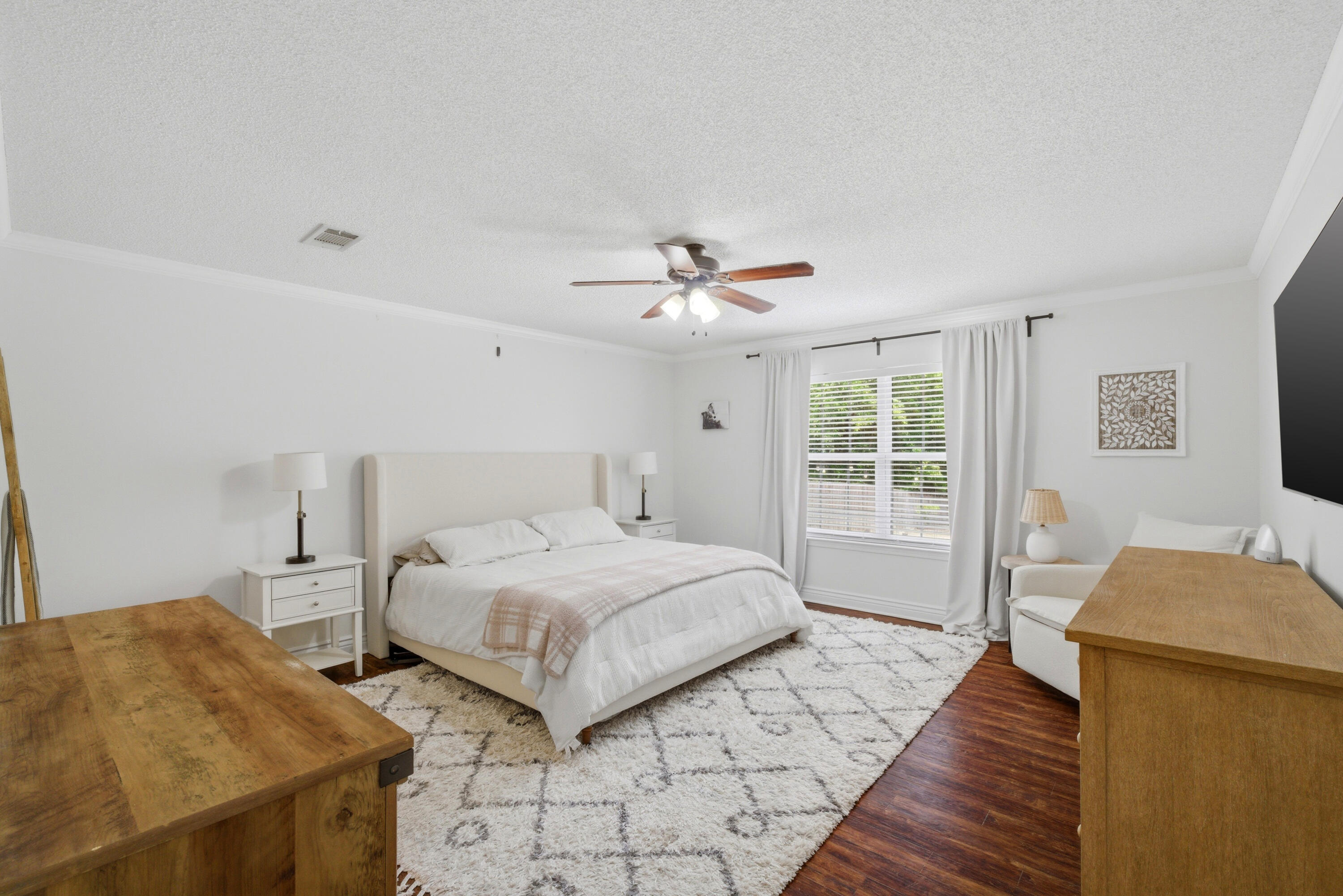 6032 Forest Green Road Pensacola, FL 32505 - Photo 14 of 37 Primary Bedroom
