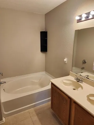 $2,045 | 4028 Thoroughbred Trail, Fort Worth, TX 76123