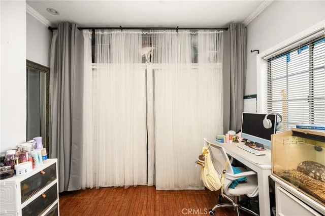 $849,999 | 1912 East 10th Street, Long Beach, CA 90813