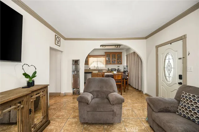 $849,999 | 1912 East 10th Street, Long Beach, CA 90813