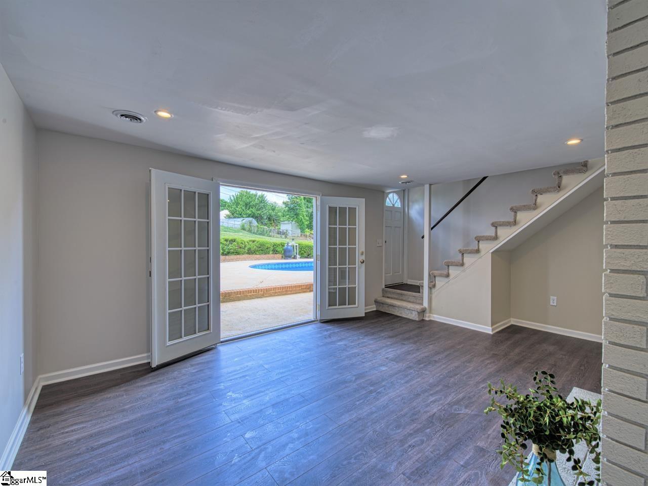 409 Farnsworth Road Spartanburg, SC 29301 - Photo 20 of 32 Gallery Image 20