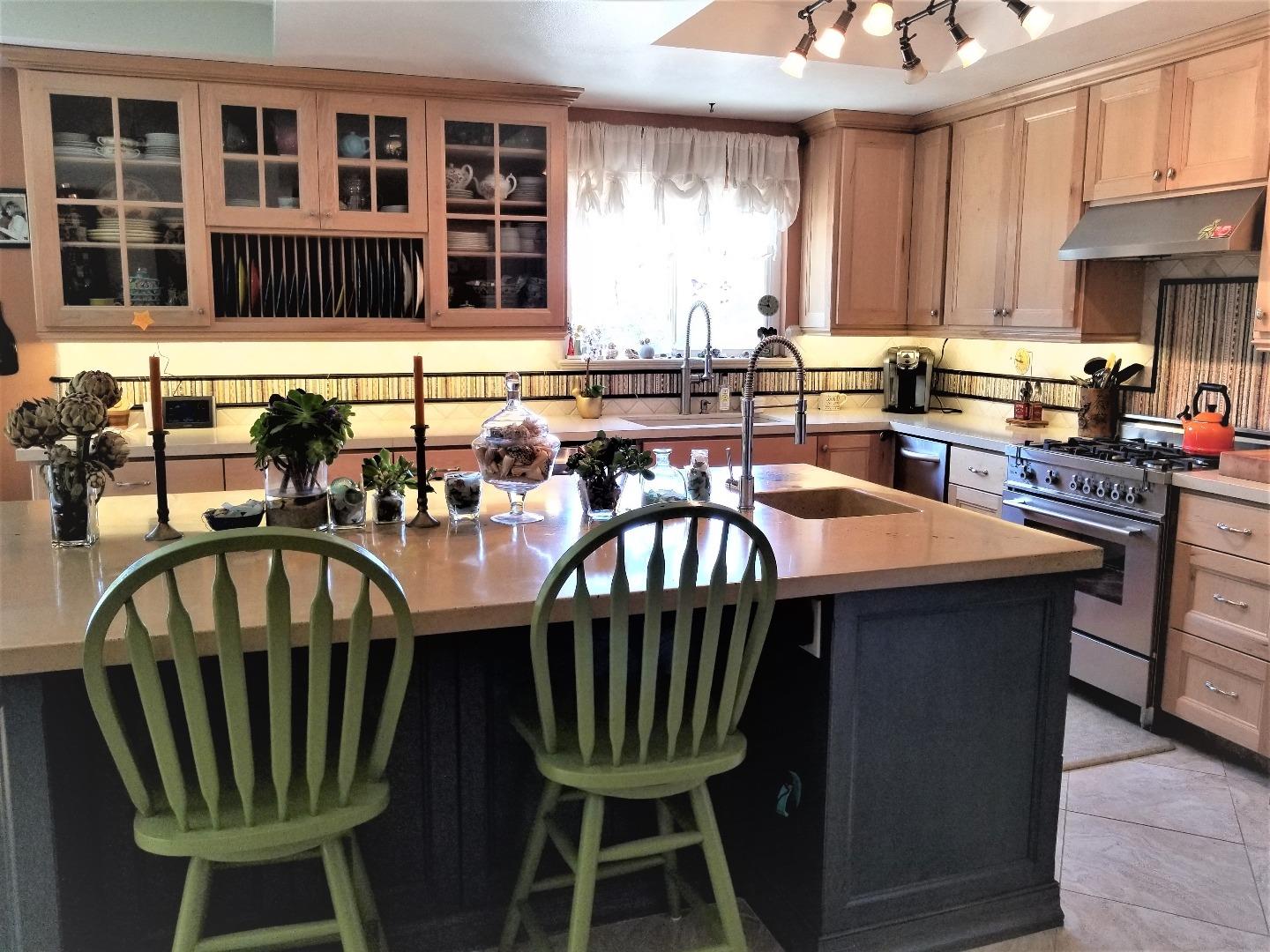 1184 Via Del Sol Road Salinas, CA 93907 - Photo 4 of 9 Gallery Image 4