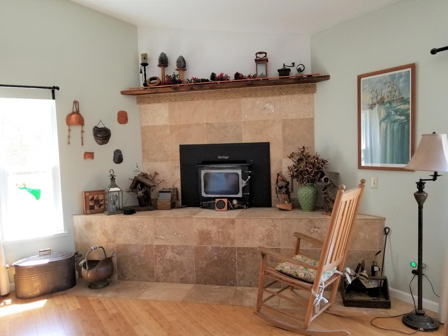 1184 Via Del Sol Road Salinas, CA 93907 - Photo 8 of 9 Gallery Image 8